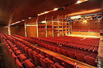 View 1 of the Auditorium Giovanni Agnelli in Turin, Italy - facing the stage and showing the variable ceiling heights according to acoustic needs