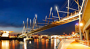 World's largest solar powered tensegrity pedestrian and cycle bridge in Brisbane, Queensland