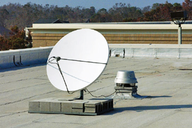Common anchorage for satellite dishes